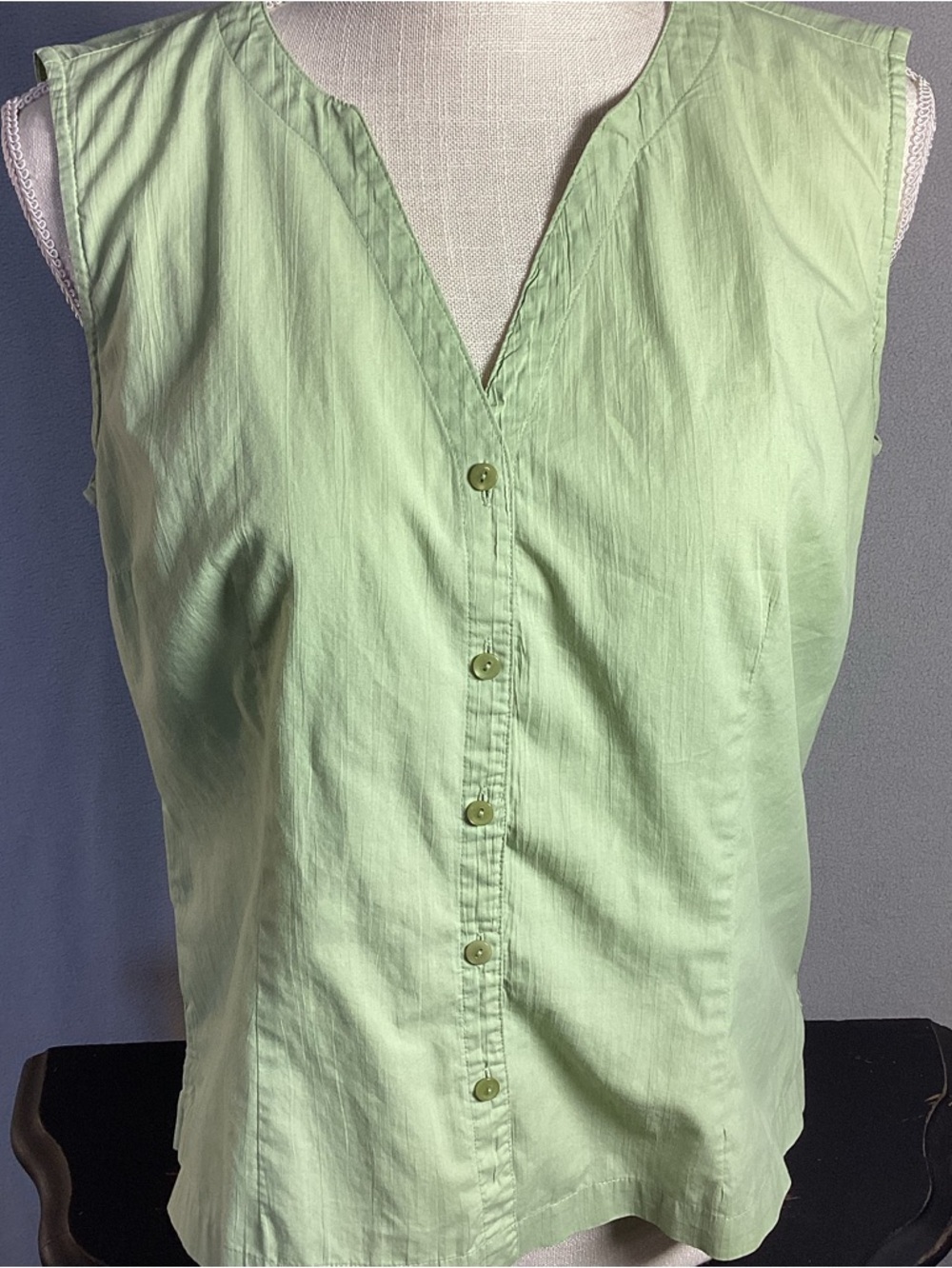Talbots Petites Sleeveless Blouse Soft Green Small Vintage 90’s Button-Front